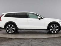 Usado Volvo V60 CC 247 HP (181 kW) 2022 Carrinha