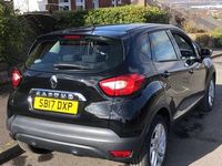Used Renault Captur Iconic 90 HP (66 kW) 2017 Black SUV