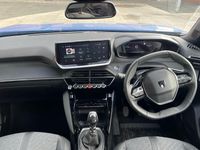Begagnad Peugeot 2008 Allure 131 HK (96 kW) 2025 Blå SUV