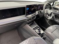 Used VW Tiguan R-line 150 HP (110 kW) 2025 White SUV