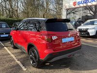 Used Suzuki Vitara 140 HP (102 kW) 2018 Red & black SUV