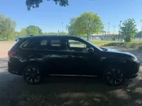 Used Mitsubishi Outlander 200 HP (147 kW) 2017 Black SUV