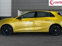 Used Vauxhall Astra Design Edition 131 HP (96 kW) 2025 Hatchback