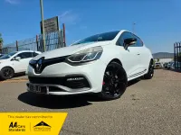 Used Renault Clio 200 HP (147 kW) 2014 White Hatchback
