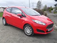 Begagnad Ford Fiesta Style 82 HK (60 kW) 2014 Röd Halvkombi