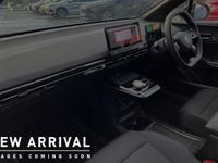 Used MG MG4 EV SE 125 kW (170 HP) 2023 White Hatchback