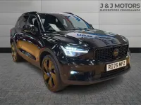 New Volvo XC40 Plus 2025 Black SUV