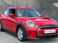 Used Mini Cooper Classic 134 HP (98 kW) 2022 Red Hatchback