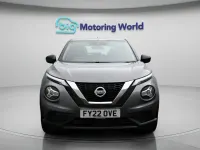 Używany Nissan Juke Acenta 114 KM (83 kW) 2022 Szary SUV