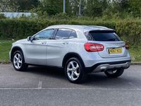 Used Mercedes GLA200 156 HP (114 kW) 2018 Silver SUV