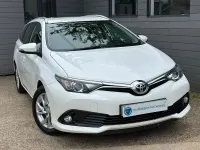 Used Toyota Auris 2015