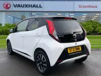Used Toyota Aygo Trend 72 HP (52 kW) 2021 White Hatchback