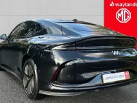 Begagnad MG IM5 216 kW (295 HK) 2025 Halvkombi