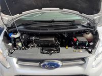 Usado Ford Tourneo Titanium 130 CV (95 kW) 2017 Plateado Monovolumen