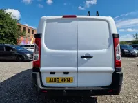 Używany Citroën Dispatch 2016 Biały Minivan
