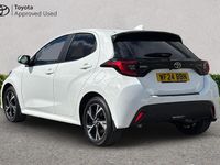 Used Toyota Yaris Hybrid Design 116 HP (85 kW) 2024 Pure white Hatchback