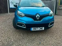 Used Renault Captur Dynamique 120 HP (88 kW) 2017 Blue/black SUV