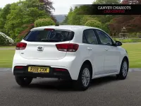 Begagnad Kia Rio 83 HK (61 kW) 2018 Vit Halvkombi