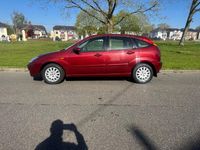 Used Ford Focus Ghia 99 HP (72 kW) 2002 Red Hatchback