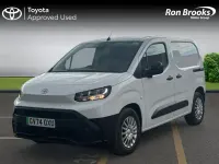 Used Toyota Proace 50 kW (68 HP) 2024 White MPV