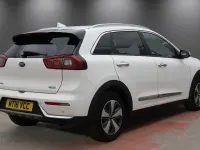 Gebraucht Kia Niro 139 PS (102 kW) 2018 Weiß SUV