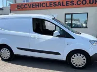Used Ford Transit Courier Trend 95 HP (69 kW) 2017 White Van