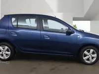 Used Dacia Sandero Lauréate 90 HP (66 kW) 2017 Blue Hatchback