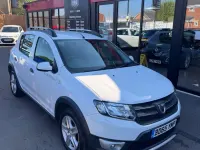 Used Dacia Sandero Lauréate 90 HP (66 kW) 2015 White Hatchback