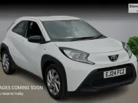 Used Toyota Aygo X PURE 72 HP (52 kW) 2024 White SUV