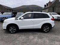 Second-hand Suzuki Vitara SZ-T 120 CP (88 kW) 2015 Alb SUV