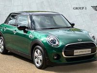 Begagnad Mini Cooper Classic 136 HK (100 kW) 2020 Grön Halvkombi
