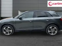 Begagnad Audi Q3 Black Edition 150 HK (110 kW) 2022 Grå SUV