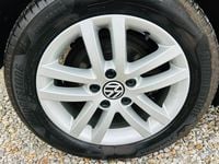 Used VW Touran SE 140 HP (102 kW) 2014 Red MPV