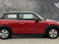 Used Mini Cooper Classic 134 HP (98 kW) 2023 Red Hatchback