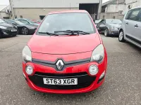 Used Renault Twingo Dynamique 75 HP (55 kW) 2014 Red Hatchback