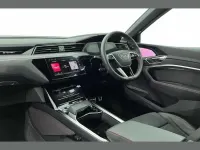 Usado Audi Q8 e-tron Advanced 300 kW (408 CV) 2023 Blanco SUV