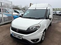 Używany Fiat Doblò 2017 Biały Minivan