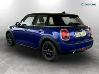 Usado Mini Cooper Classic 136 CV (100 kW) 2020 Azul Utilitario