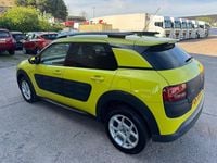 Used Citroën C4 Cactus Flair 2015 Yellow Hatchback