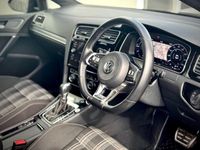 Second-hand VW Golf VII GTD 184 CP (135 kW) 2019 Albastru Hatchback