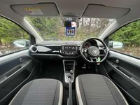 Usado VW up! S 75 HP (55 kW) 2012 Prateado Citadino