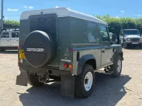 Used Land Rover Defender 122 HP (89 kW) 2013 Green Hatchback