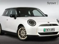 Used Mini Cooper Hatch 133 kW (181 HP) 2025 White Hatchback