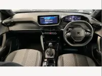 Gebraucht Peugeot 2008 Allure 128 PS (94 kW) 2024 Grau SUV