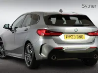 Usado BMW 120 M Sport 187 CV (137 kW) 2023 Gris Utilitario