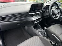 Used Hyundai i20 Premium 100 HP (73 kW) 2022 Blue Hatchback