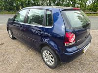 Begagnad VW Polo SE 80 HK (58 kW) 2009 Blå Halvkombi