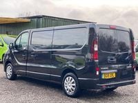 Used Vauxhall Vivaro Sportive 120 HP (88 kW) 2015 Black MPV