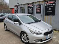 Used Kia Ceed 126 HP (92 kW) 2012 Silver Hatchback