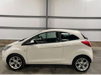 Used Ford Ka Zetec 69 HP (50 kW) 2016 White Hatchback
